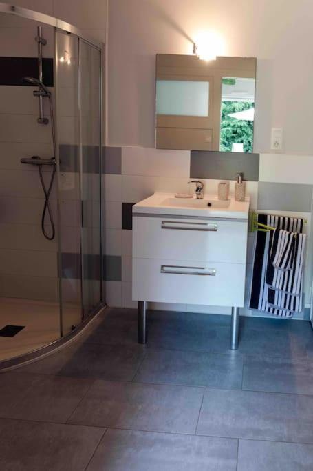 Maison Et Jardin 2Chambres 2Salles De Bain Сене Экстерьер фото